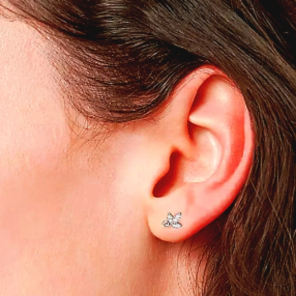 18K Tiffany & Co. Bridal Paloma Picasso WG Leaf Diamond Earrings 🎁 - Picture 7 of 7